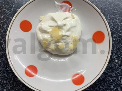 Salotas „Raudonoji jūra“ su graikišku jogurtu Žingsnis 5