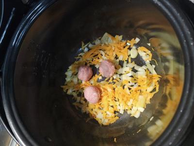 Daržovių sriuba su ryžiais ir meatballs Žingsnis 2