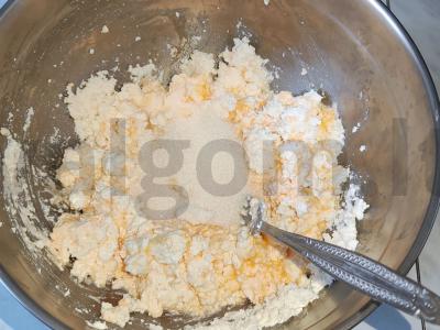 Kvapnūs varškėčiai su kokosų miltais Žingsnis 2