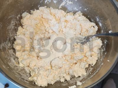 Kvapnūs varškėčiai su kokosų miltais Žingsnis 3