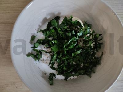 Česnakiniai skrebučiai su grietinės padažu Žingsnis 4