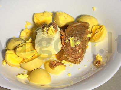 Išskirtiniai kiaušiniai su paštetu ir mikrožolelėmis Žingsnis 4