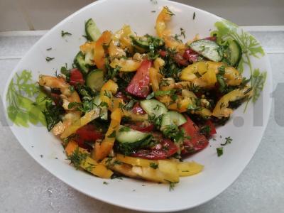 Daržovių salotas „Vitamininis“ pagrindine nuotrauka