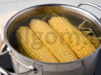 Kaip virti kukurūzus burbuolėse puode Žingsnis 2
