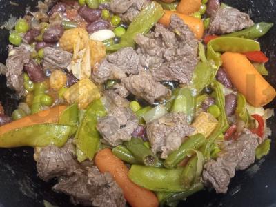 Jautiena, troškinta su daržovėmis karibų stiliumi Žingsnis 8