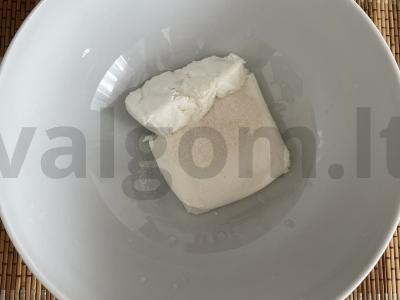 Varškėčiai su varške pusryčiams Žingsnis 1