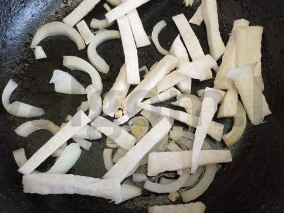 Laghman su vištiena Žingsnis 2