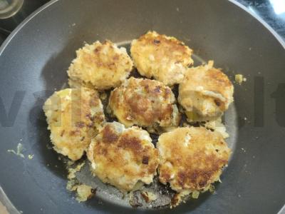 Menkių kotletai džiūvėsėliuose Žingsnis 3