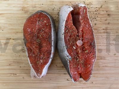 Nerka keptuvėje su panade Žingsnis 2