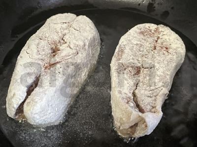 Nerka keptuvėje su panade Žingsnis 5