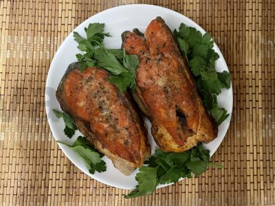 Nerka keptuvėje su panade pagrindine nuotrauka