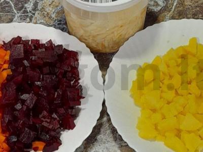 Vinegretas su raudonaisiais pupelėmis ir marinuotais agurkais Žingsnis 2