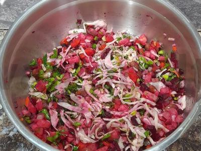 Vinegretas su raudonaisiais pupelėmis ir marinuotais agurkais Žingsnis 4