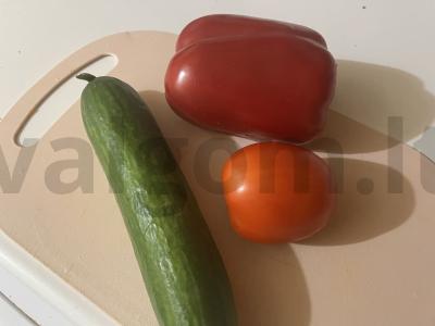 Daržovių salotas „Galvos svaigimo traškumas“ Žingsnis 1