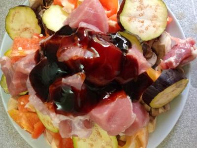 Kepta kiauliena su daržovėmis unagi padaže Žingsnis 5