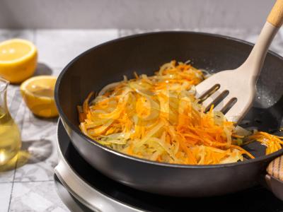 Funchosa su vištiena ir daržovėmis Žingsnis 3