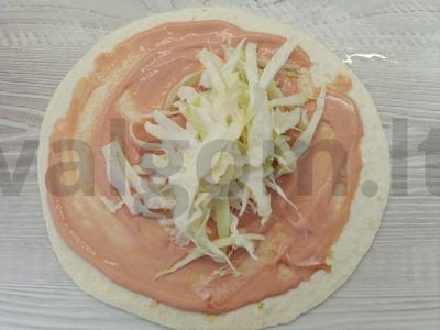 Lavašas su daržovėmis ir žemės riešutais Žingsnis 2