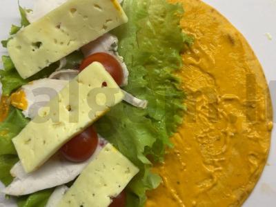 Vištienos, sūrio ir salotų kesadilija Žingsnis 2