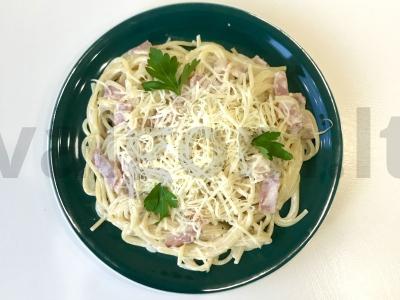 Pasta karbonara vakarienei pagrindine nuotrauka