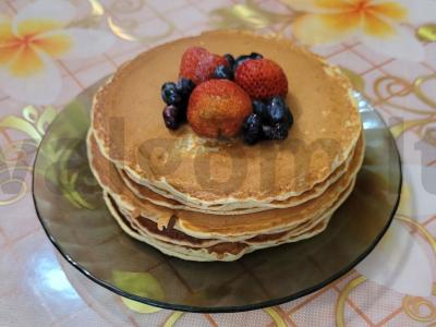 Švelnūs blynai su pienu pagrindine nuotrauka