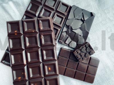 Naudingas šokoladas su sublimuotomis uogomis ir riešutais Žingsnis 3