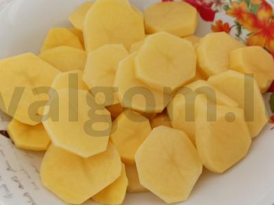 Keptas bulvės su Himalajų druska Žingsnis 1