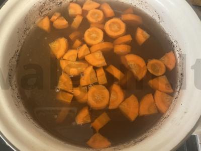 Jautienos kepenų sriuba su pomidorais „Donorska“ Žingsnis 5