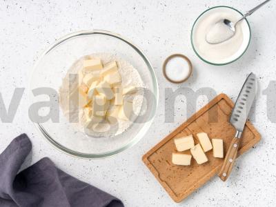 Vyšnių pyragas iš serialo „Twin Peaks“ Žingsnis 1