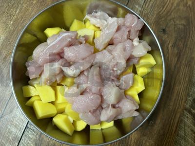 Kepta bulvė su vištiena grietinėje Žingsnis 2