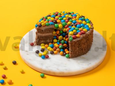 Šokoladinis tortas su siurprizu pagrindine nuotrauka