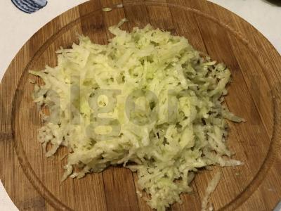 Salotas su ridikėliais, obuoliais ir morkomis Žingsnis 2