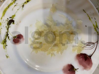 Vištienos blauzdelės marinuotos saldžiarūgščiame pomidorų padaže Žingsnis 1