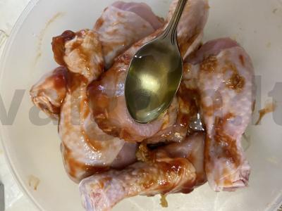 Vištienos blauzdelės marinuotos saldžiarūgščiame pomidorų padaže Žingsnis 4