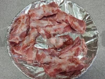 Kiaulienos šonkauliai su kečupu, kepti su cukinija Žingsnis 4