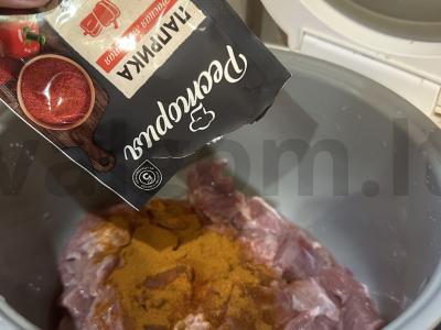 Troškinta bulvė su elniena lėtoje viryklėje Žingsnis 3