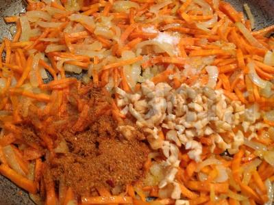 Nuostabūs kalakutienos kotletai grietinės padaže Žingsnis 4