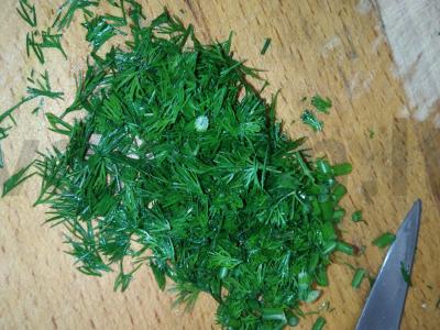 Vištienos krūtinėlės, bulvių ir marinuotų agurkų salotas Žingsnis 2