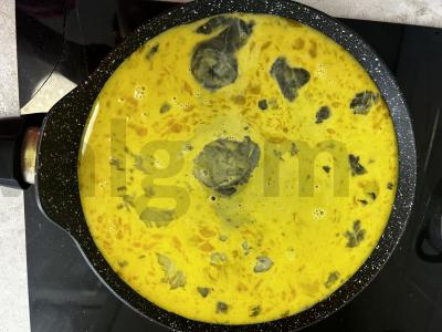 Sumuštinis su kiaušiniu ir dešrelėmis pusryčiams Žingsnis 4