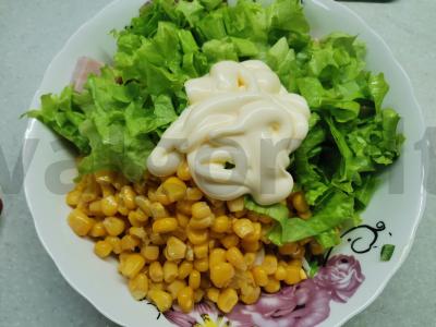 Salotas su kukurūzais ir lašiniais Žingsnis 3