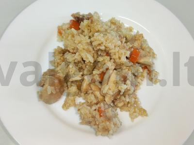 Ryžiai su vištienos filė pagrindine nuotrauka