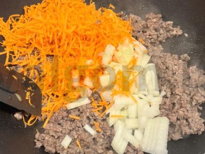 Spagečiai su faršo padažu Žingsnis 4