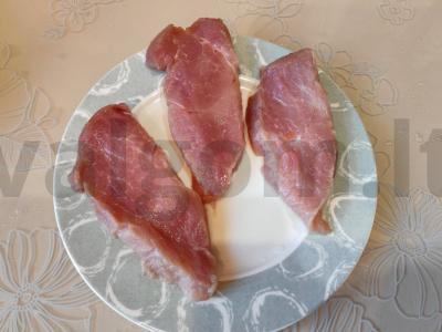 Keptas mėsa su grybais Žingsnis 1