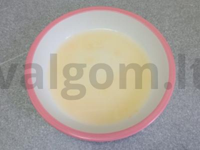 Sriuba su šaldytais daržovėmis, vermišeliais ir kiaušiniu vištienos sultinyje Žingsnis 5