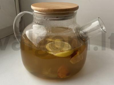 Šildantis citrinos gėrimas su vaisiais ir prieskoniais „Šiluma“ pagrindine nuotrauka