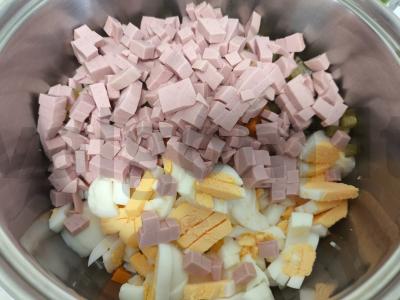 Olivje salotos su kaparėliais Žingsnis 5