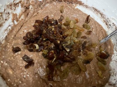 Raisinų ir riešutų keksiukas Žingsnis 4