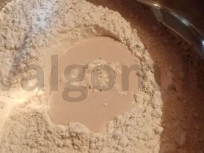 Kopūstų ir voveraičių pyragas Žingsnis 4