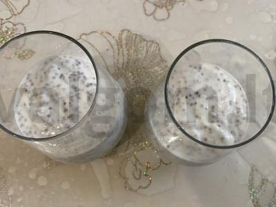 Grietinės desertas su mėlynių uogiene, chia sėklomis ir moliūgų sėklomis Žingsnis 4