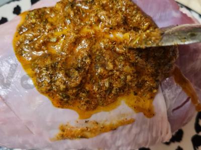 Aromatinga kalakutienos blauzda ant bulvių pagalvėlės Žingsnis 3