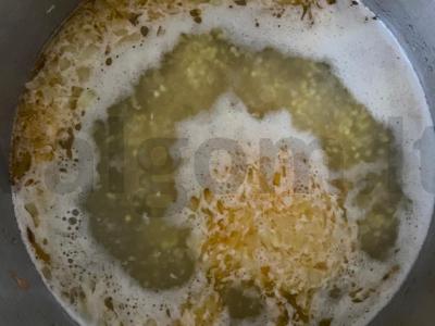 Sriuba su raudoną žuvimi, daržovėmis ir prieskoniais Žingsnis 4